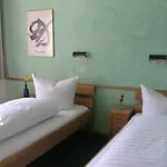 Humboldt-haus Πανσιόν