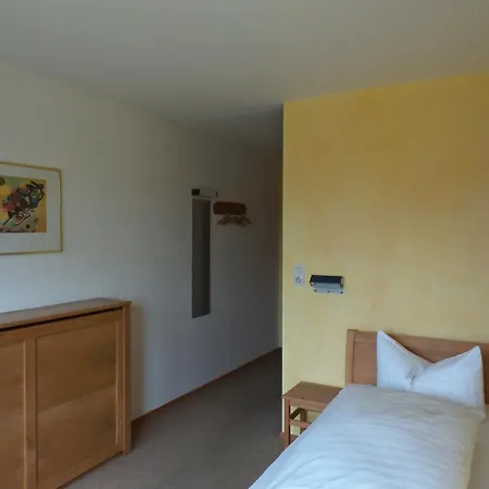 Humboldt-haus Guest house 2*