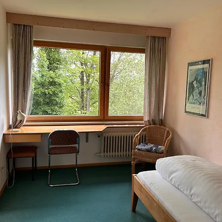 Humboldt-haus 3* אכברג