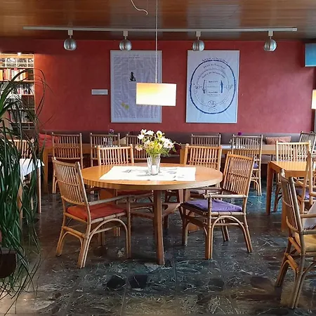 Humboldt-haus בית הארחה