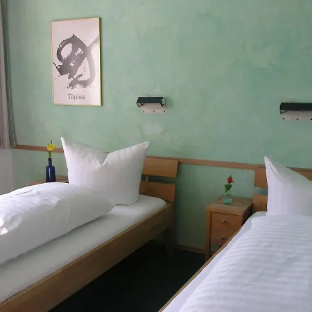 Humboldt-haus בית הארחה